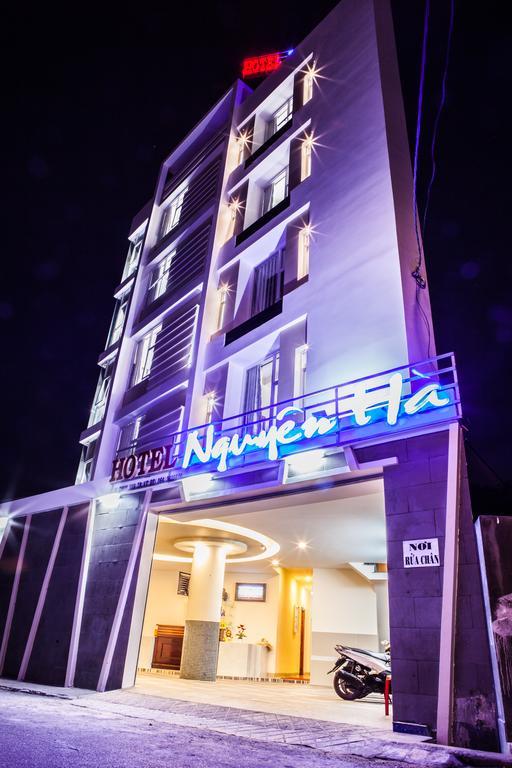 Hotel Nguyen Ha *