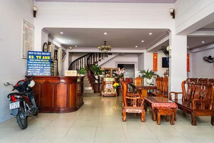 Hotel Khach San Tu Anh