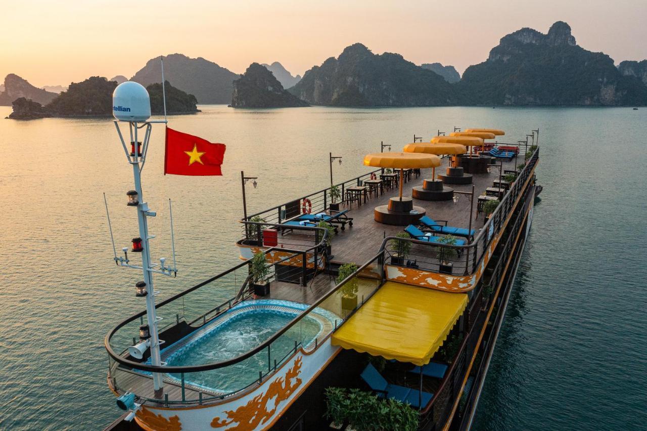 Botel Nostalgia Halong Cruise Ha Long
