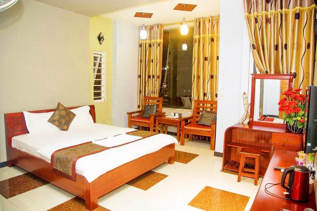 Khách sạn Hoàng Gia 2 2*