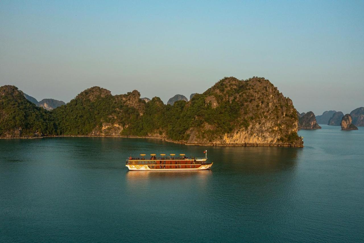 Nostalgia Halong Cruise *