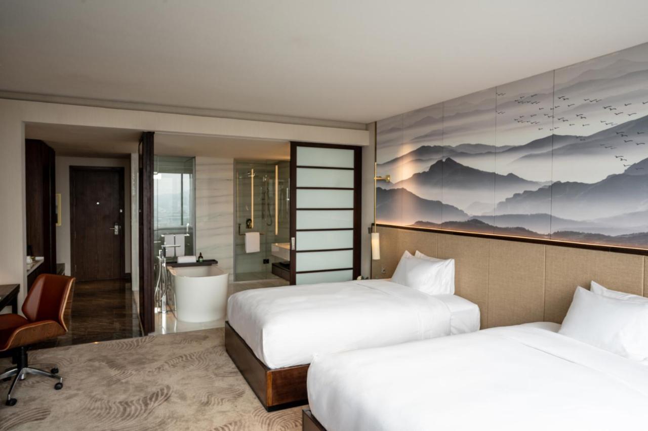 Hotel Crowne Plaza Centre By Ihg Vinh Yen