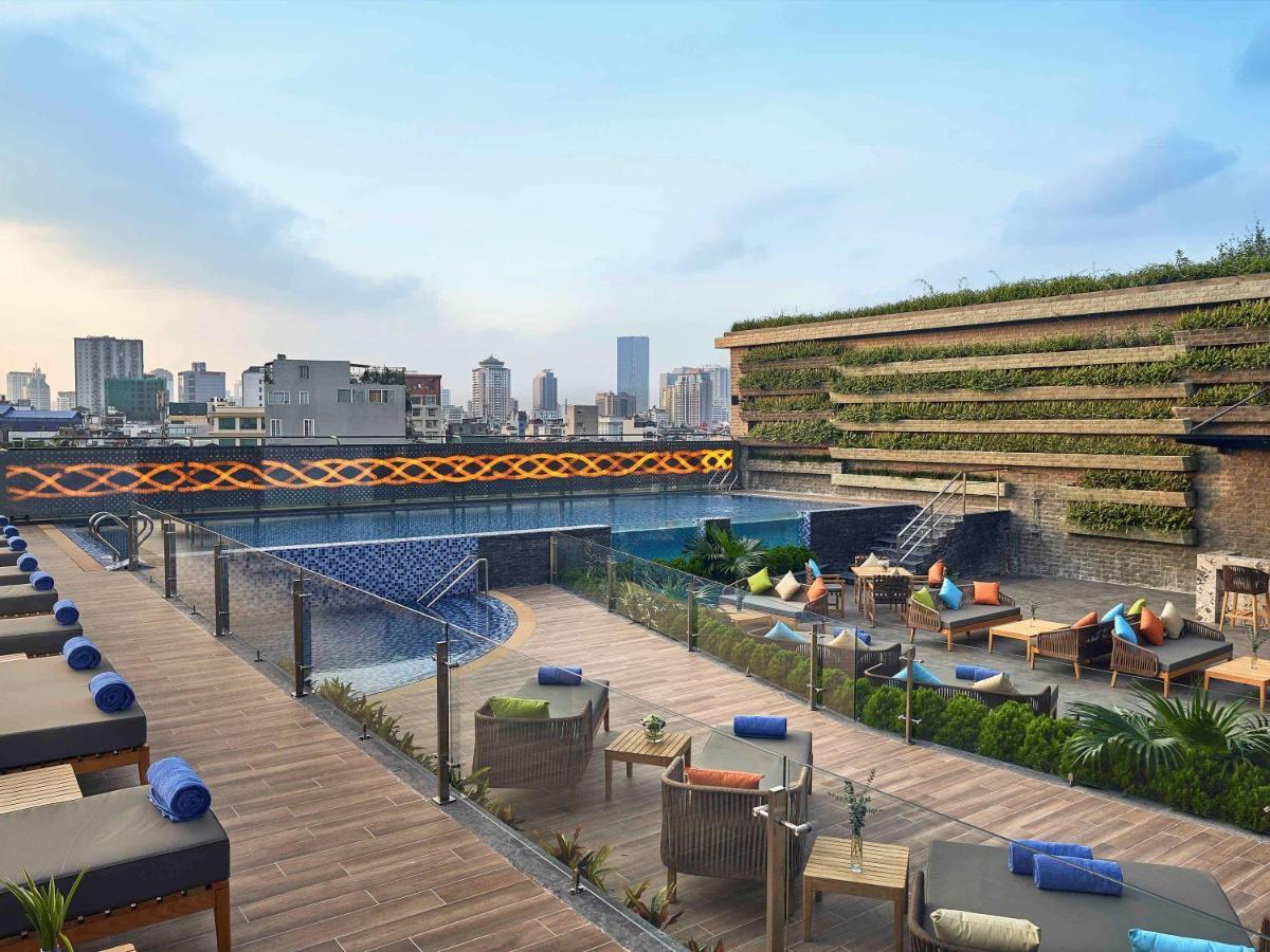 Novotel Thai Ha Hotel 5*