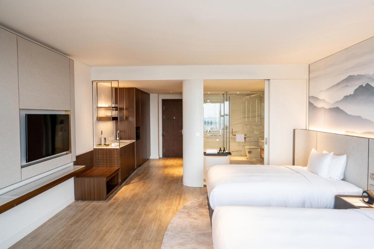 Crowne Plaza Centre By Ihg 5*