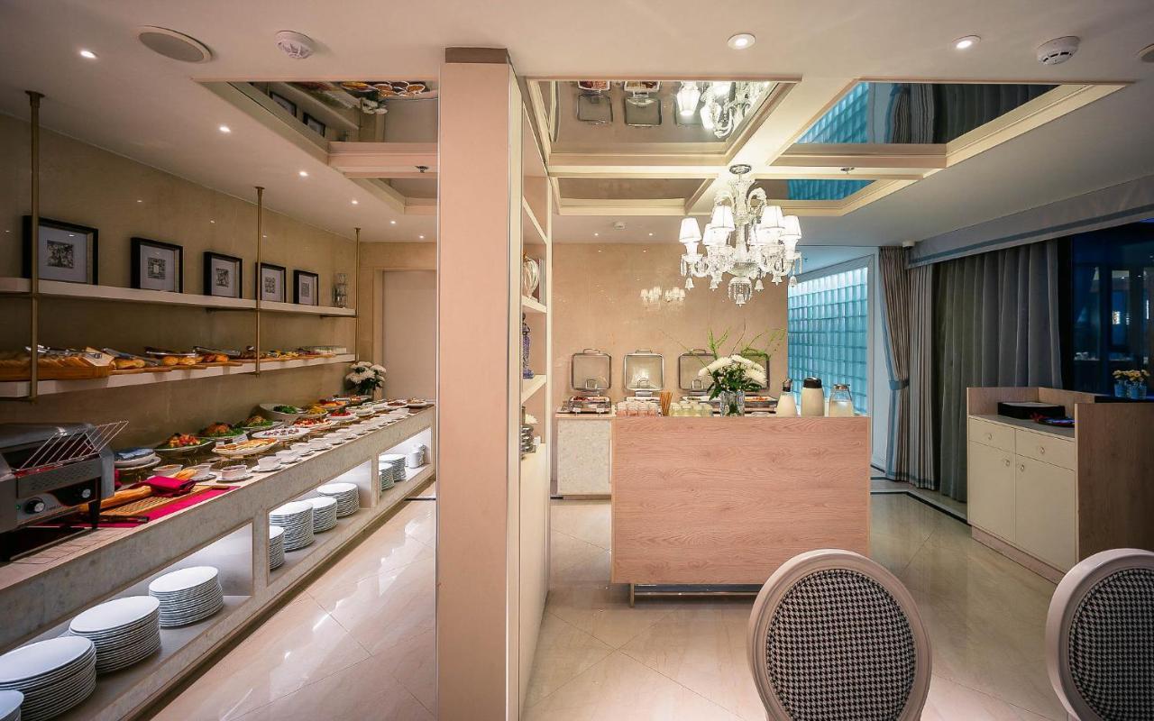Le Jardin Haute Couture Hotel