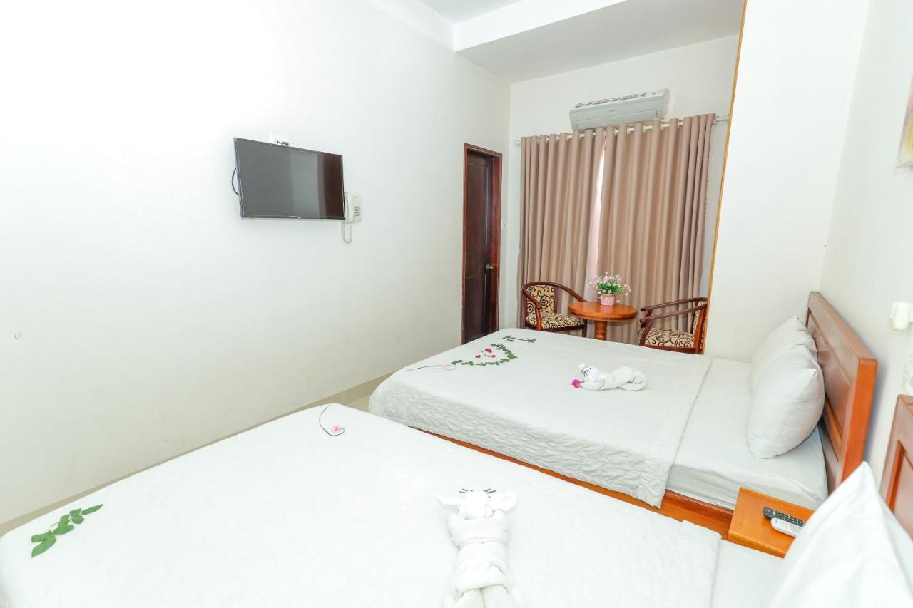 Khach San Ciao Hotel