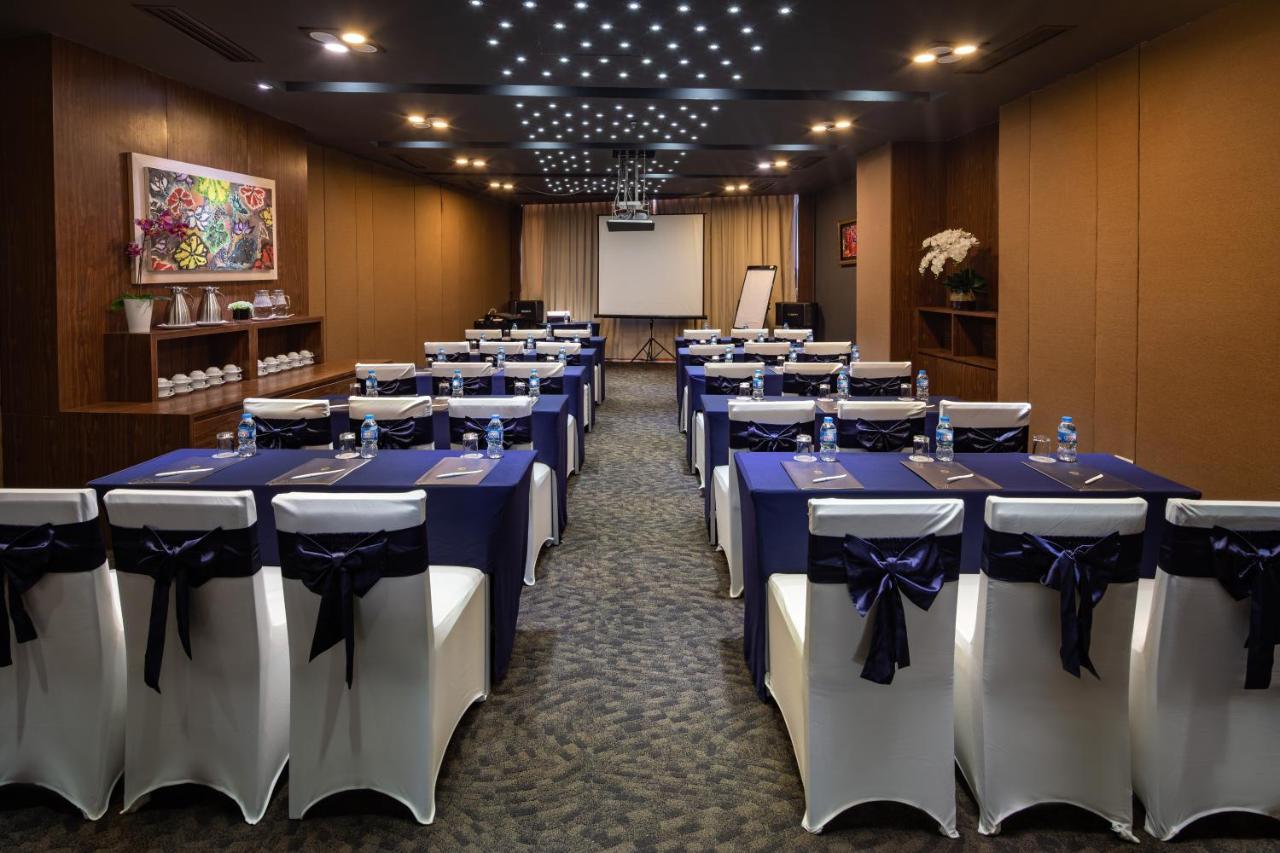 Authentic Hotel 4*