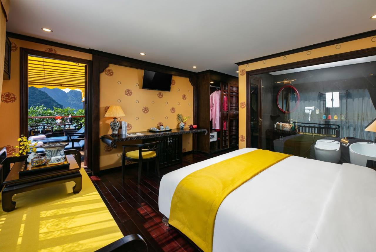 Nostalgia Halong Cruise Ha Long