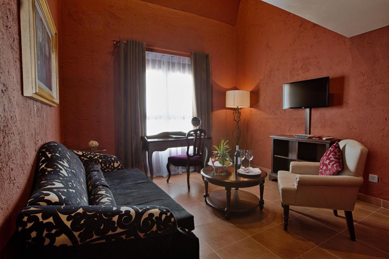 Mercure French Village Bana Hills 4* Đà Nẵng