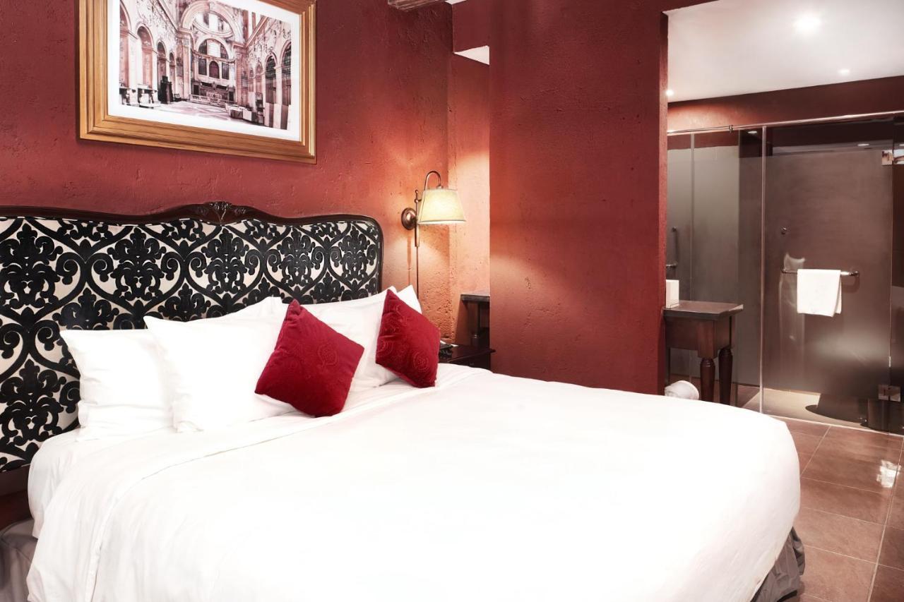 Hotel Mercure French Village Bana Hills 4*