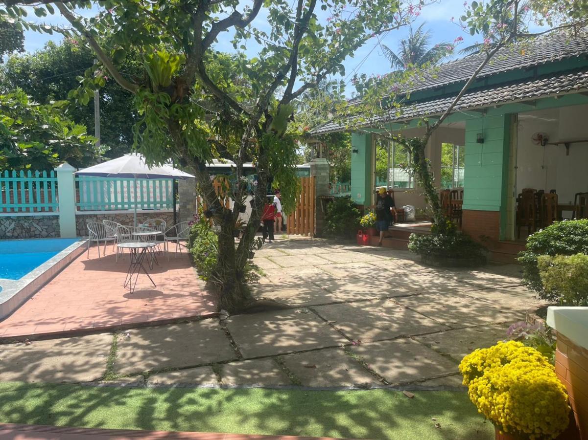Phu Long & Bar Resort