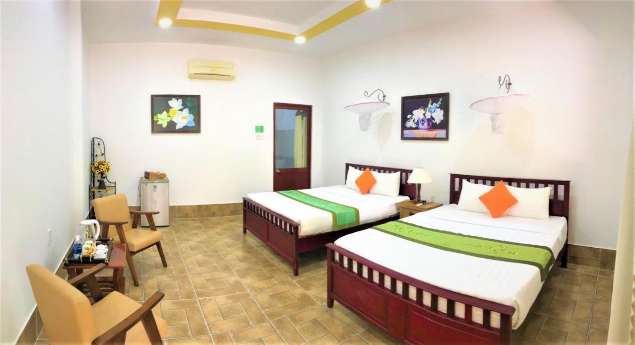 Mango Riverside 4*