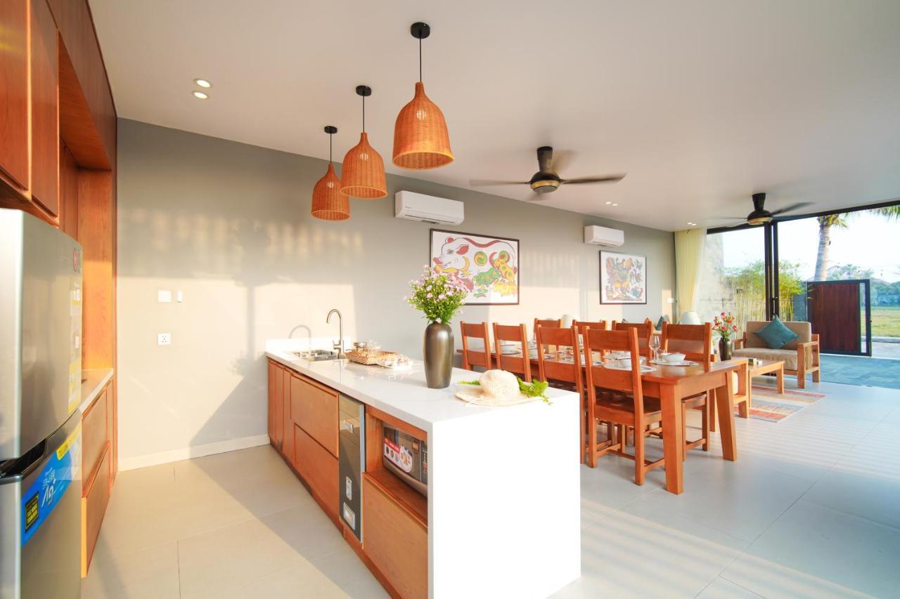 Villa Hola 2 By Ovui Hieu Nhon