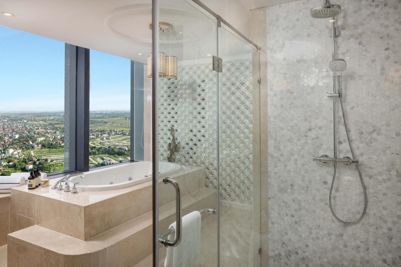 Hotel Melia Vinpearl 5*