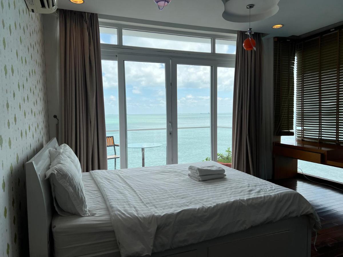 Nancy Grand Seaview 2 *