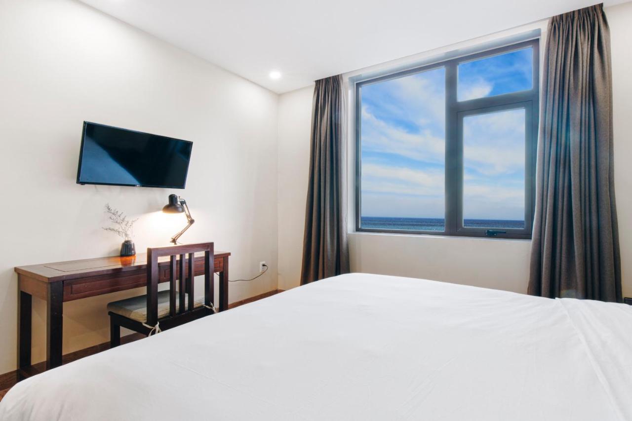 Martin Ho & Hotel 3*