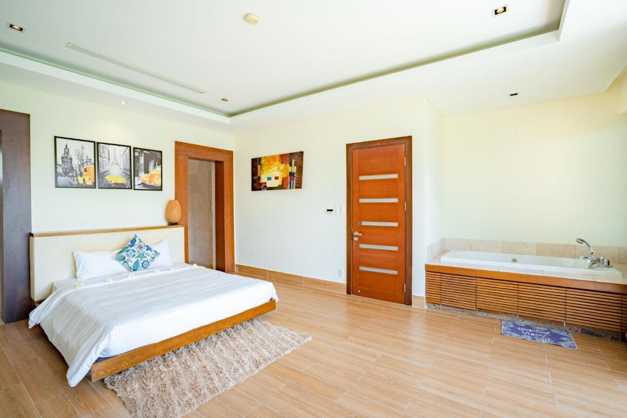 Resort Deluxe Ocean Along The 5*