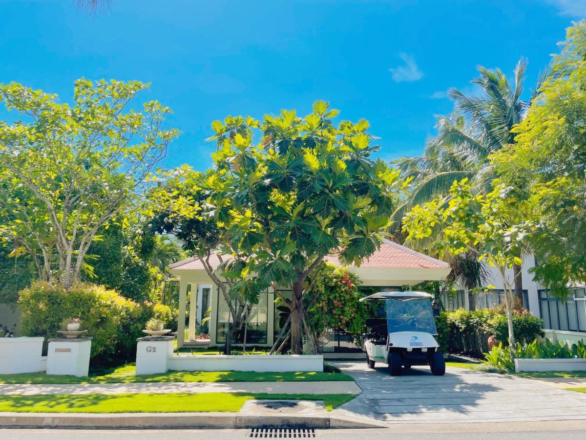 Resort Deluxe Ocean Along The Đà Nẵng