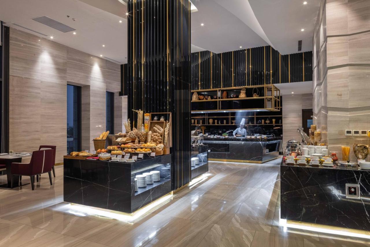Hotel Melia Vinpearl 5*