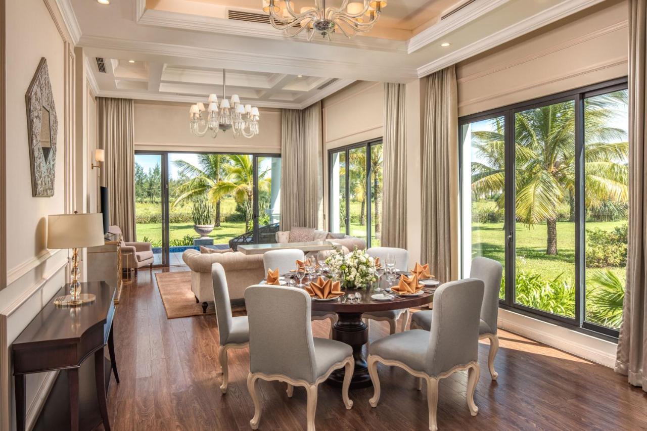 Dưỡng Bãi Biển Melia Vinpearl Cửa Sót *