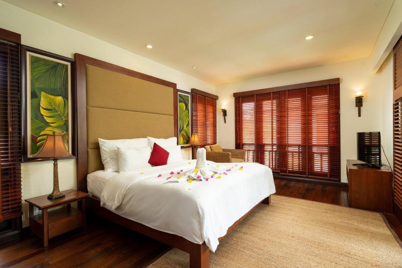 Paradise Center My Khe & Resort