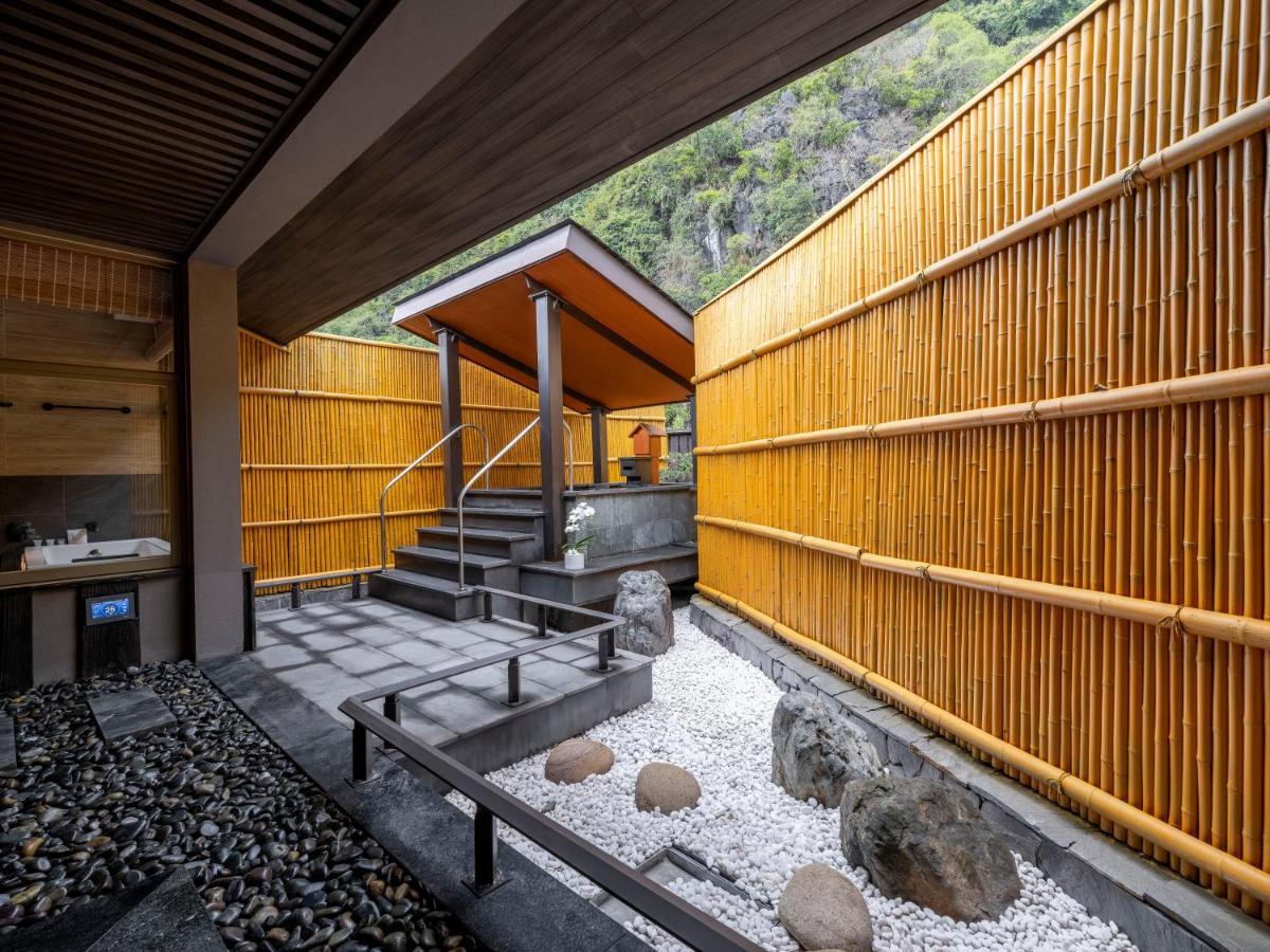Yoko Onsen Quang Hanh