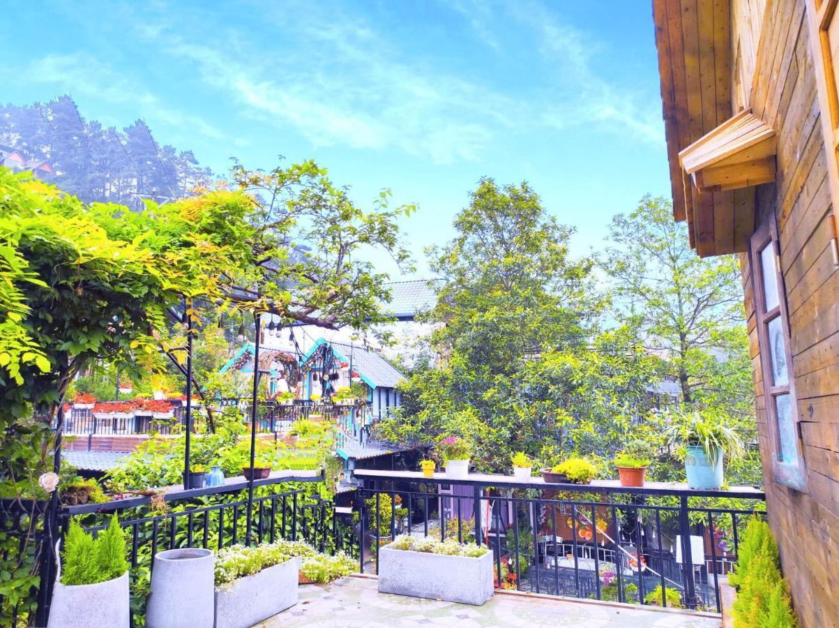 Roses - Venuestay *
