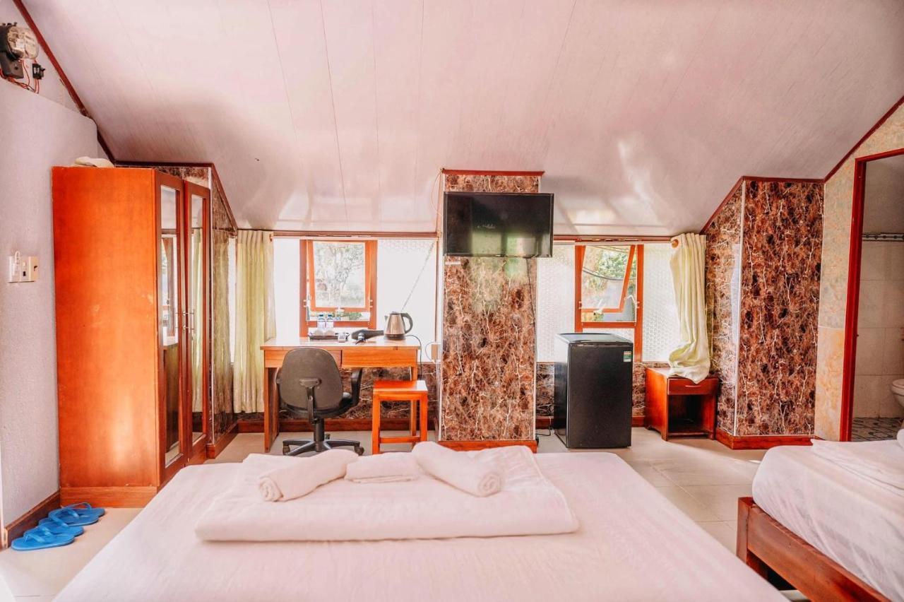 Minh Vuong Village & Restaurant 3*
