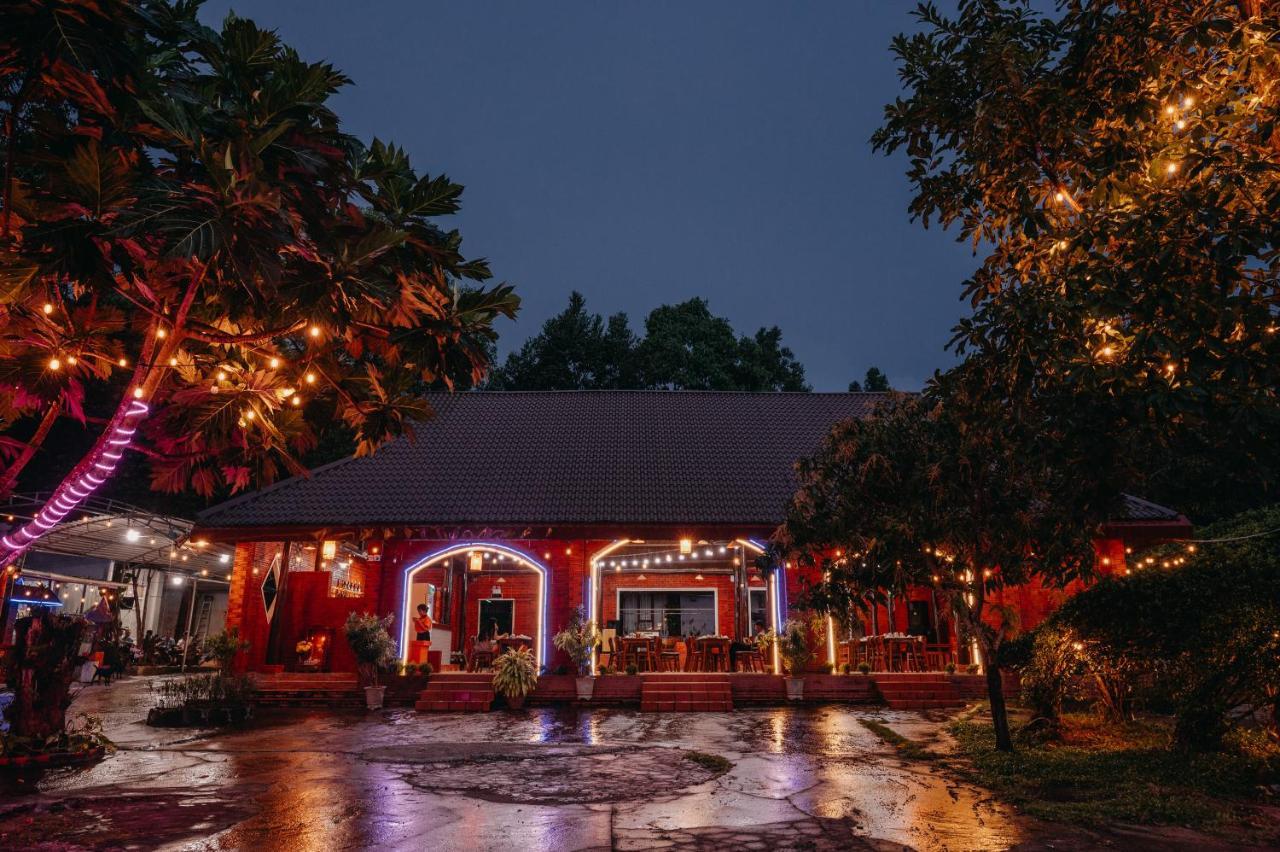 Resort Minh Vuong Village & Restaurant