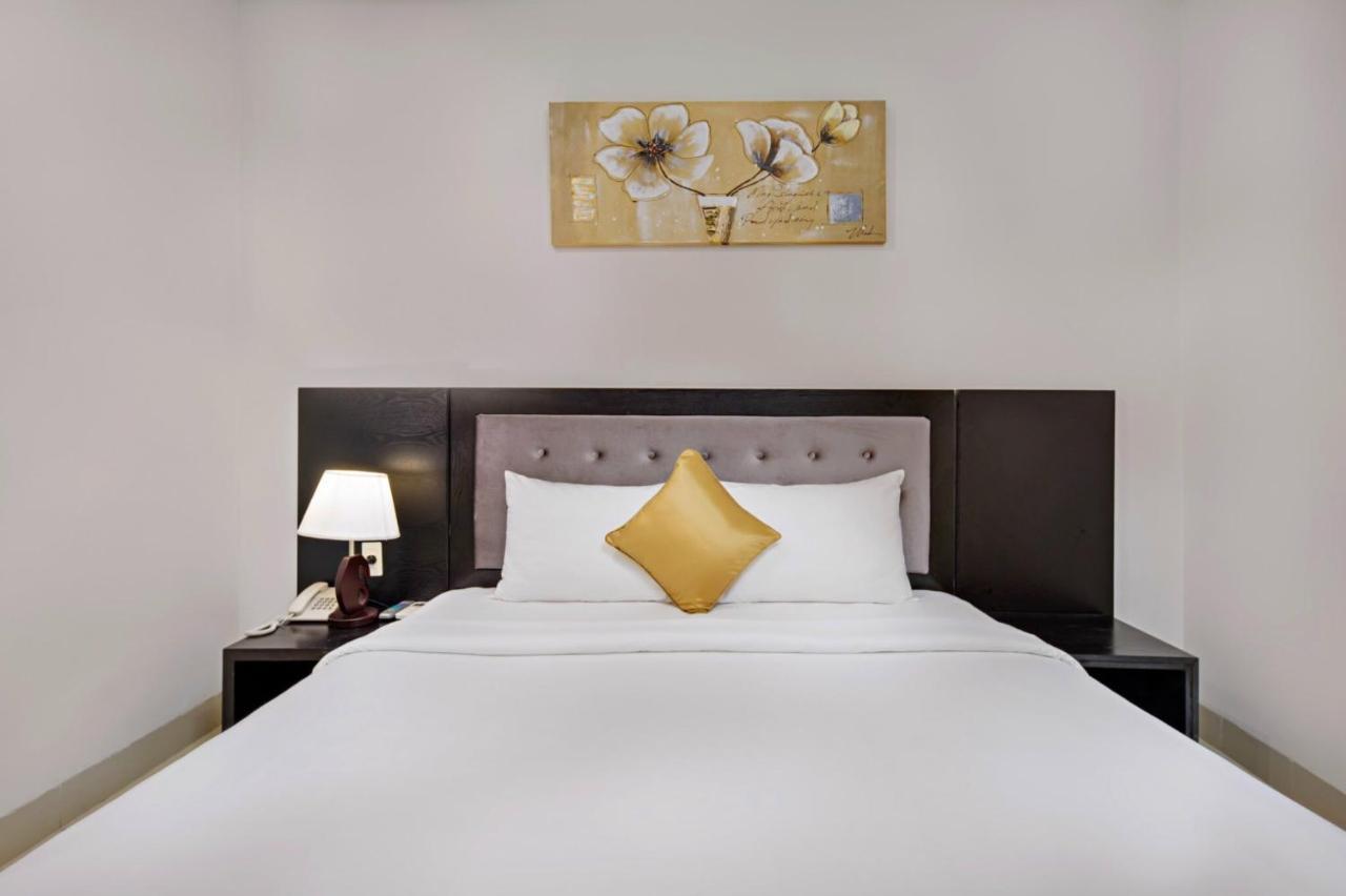 Hotel Golden Star By Thg 4*
