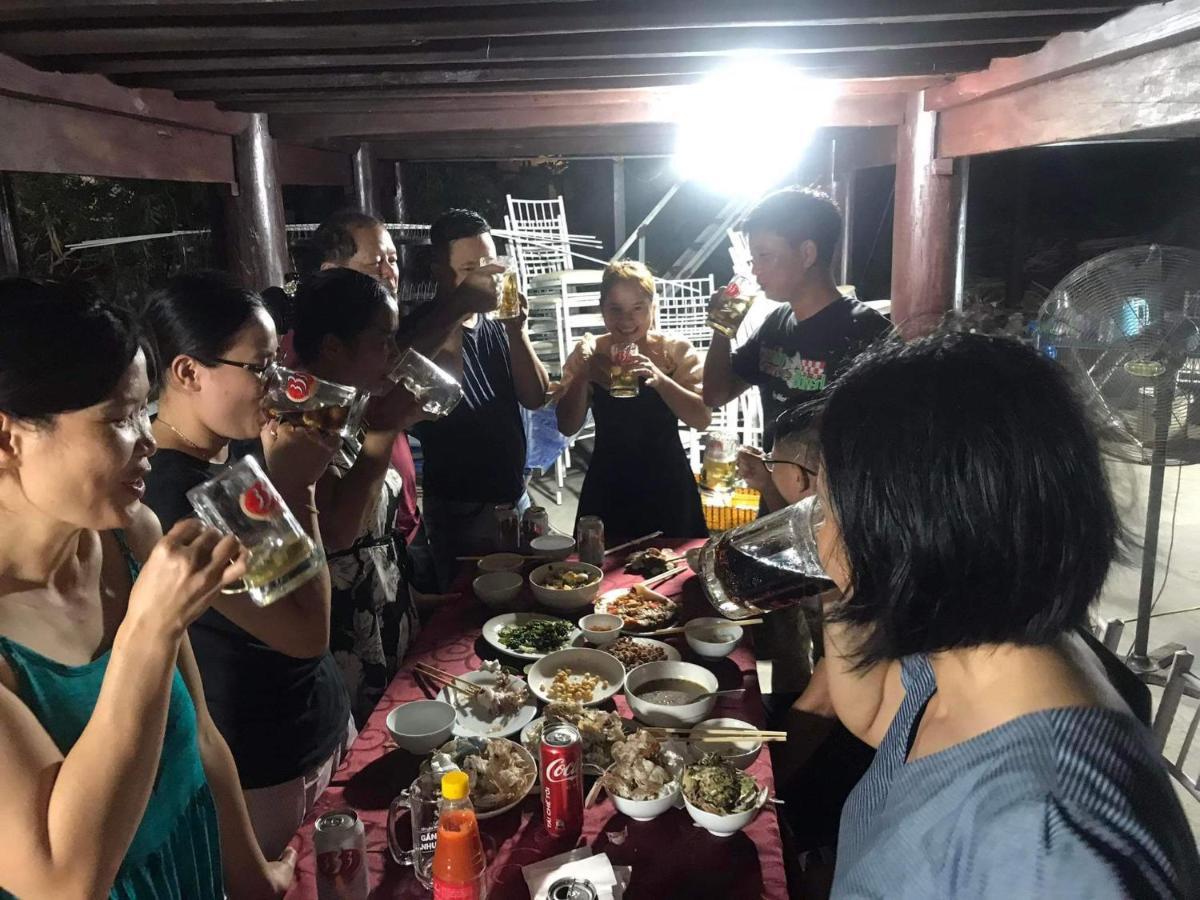 Hotel Bee Lucky Homestay Cat Ba Island