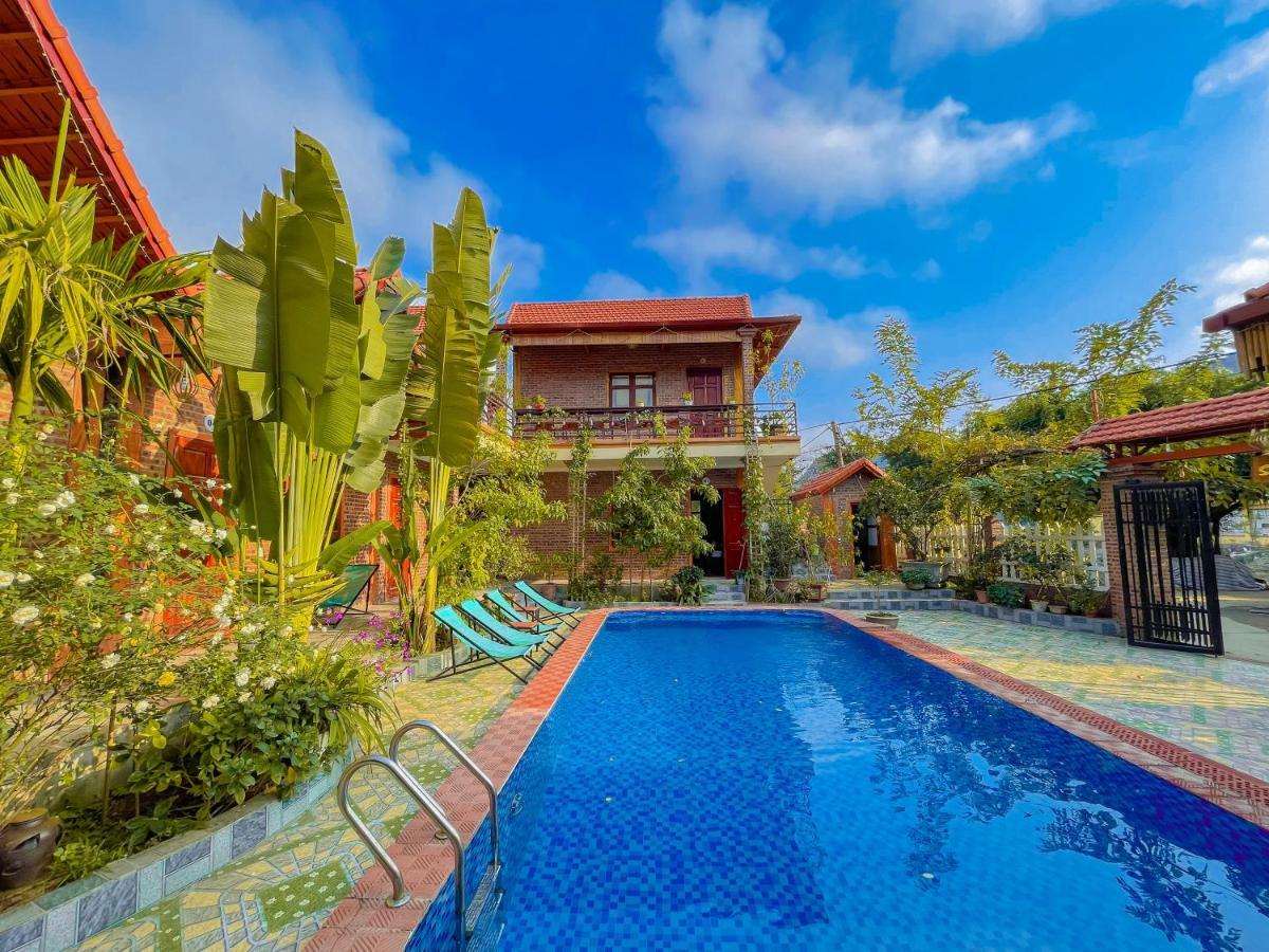 Bed & Breakfast Cosiana Ninh Binh