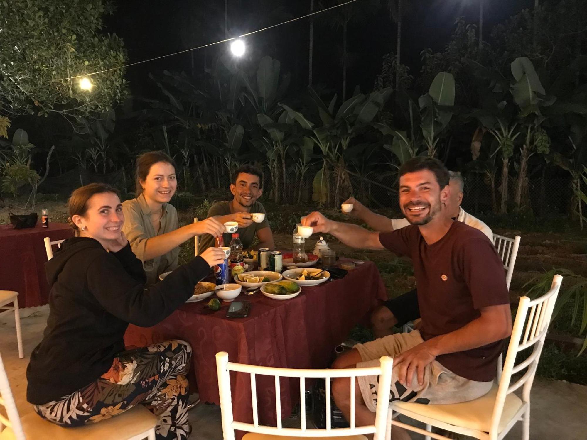 Bee Lucky Homestay Hotel Cat Ba Island