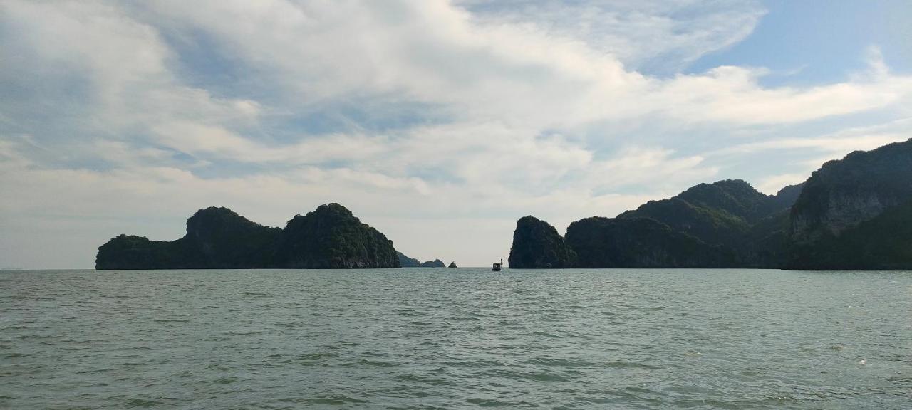Bee Lucky Homestay Cat Ba Island