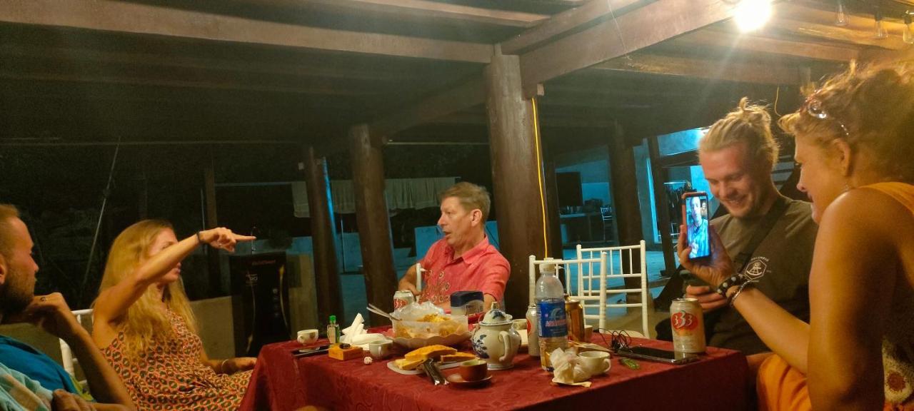 Bee Lucky Homestay 5* Cat Ba Island