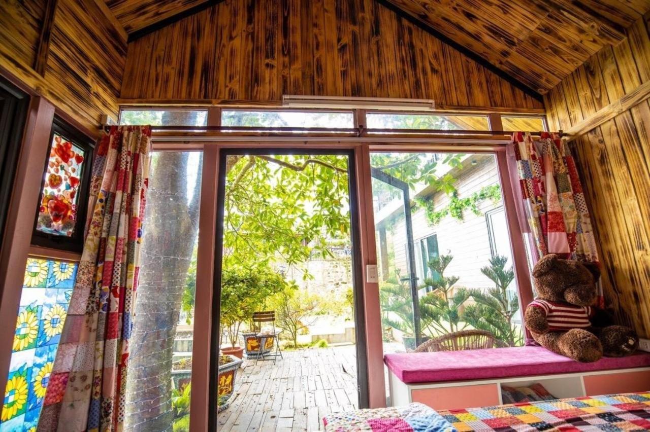 Roses - Venuestay Tam Dao