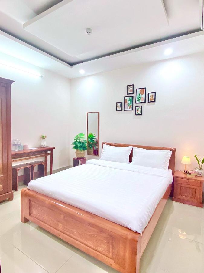 Homestay Shiny
