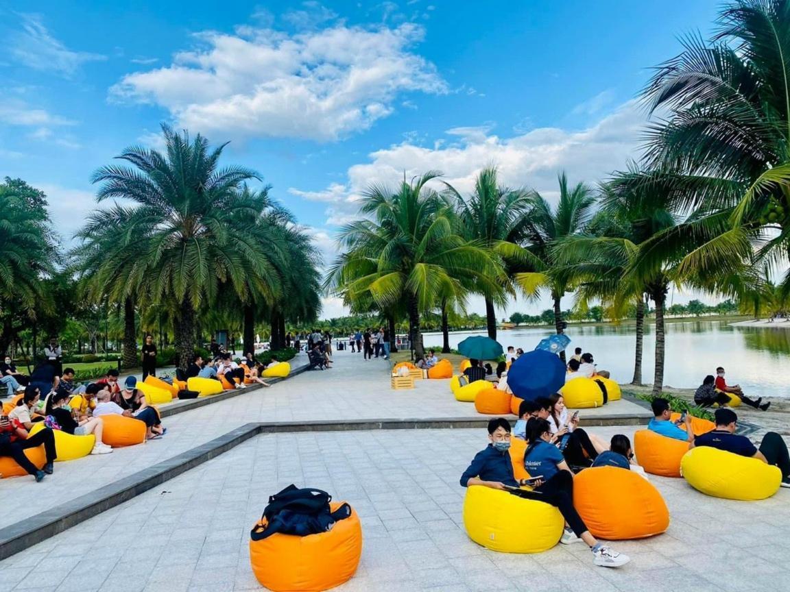 Vinhomes Grand Park--serviced * Long Binh