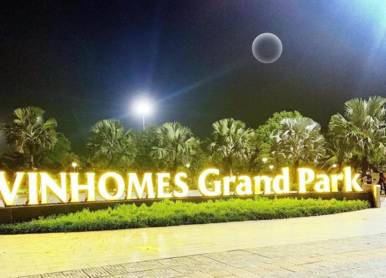 Vinhomes Grand Park--serviced * Long Binh