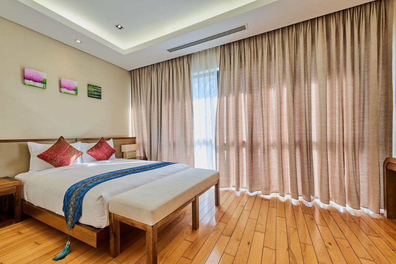 Resort Deluxe Ocean Along The 5*