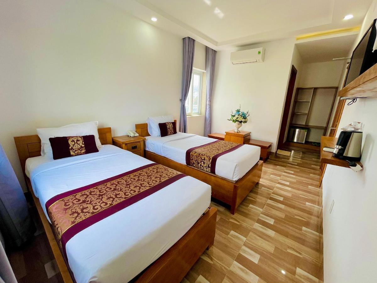 La Castle Hotel 2*