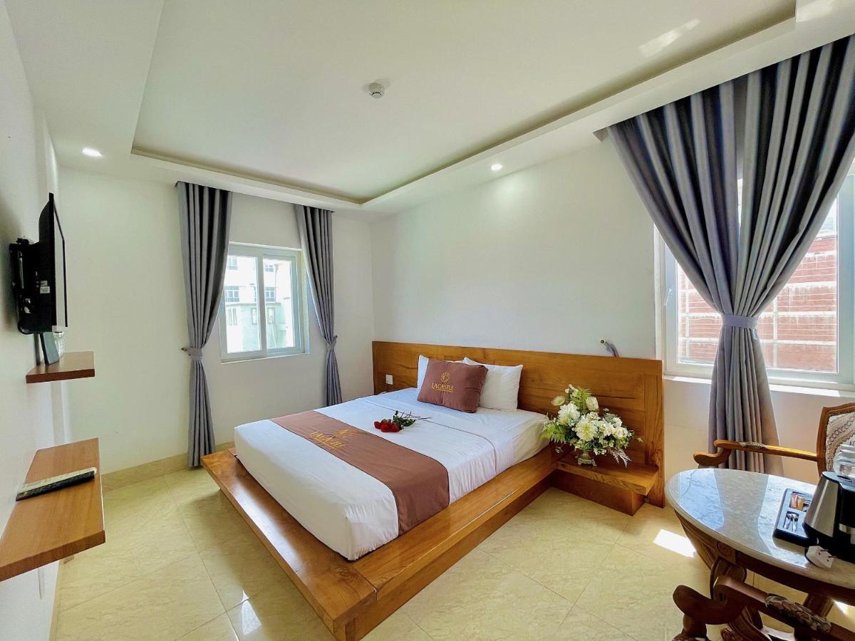 La Castle Khách sạn