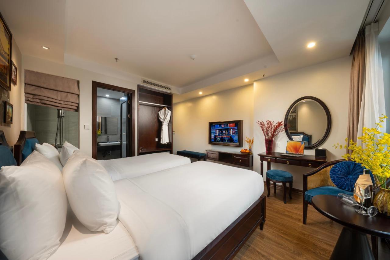 Fiesta Grand And Khách sạn Hà Nội
