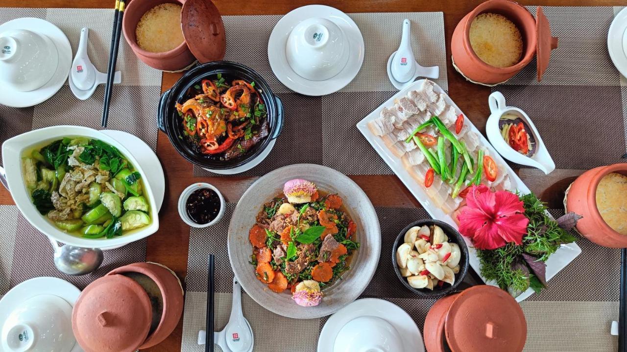 Minh Vuong Village & Restaurant 3*