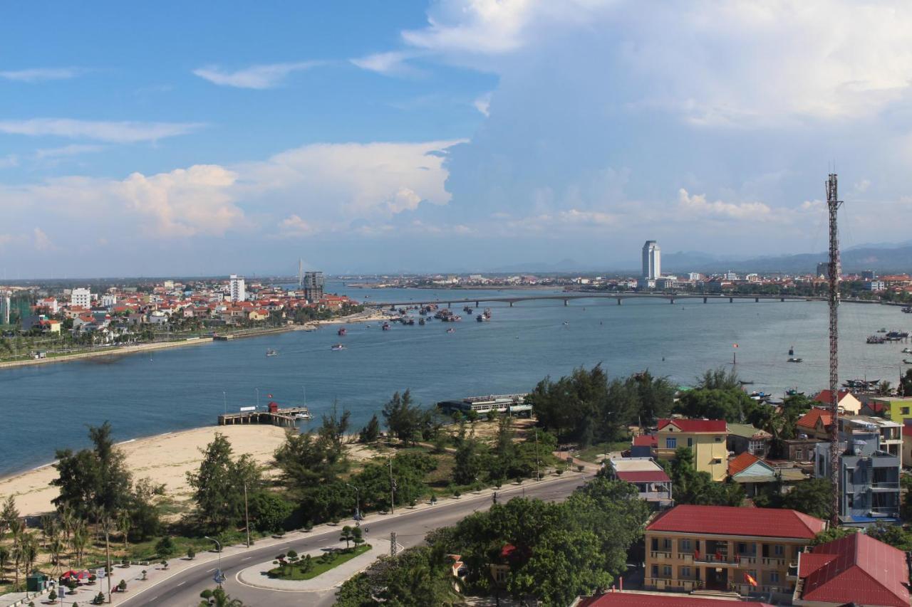 Khách sạn Muong Thanh Luxury Nhat Le 5*
