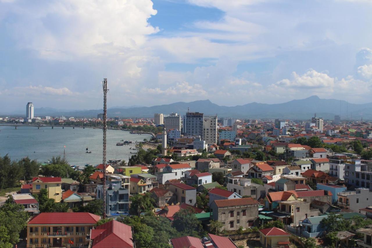 Khách sạn Muong Thanh Luxury Nhat Le 5*