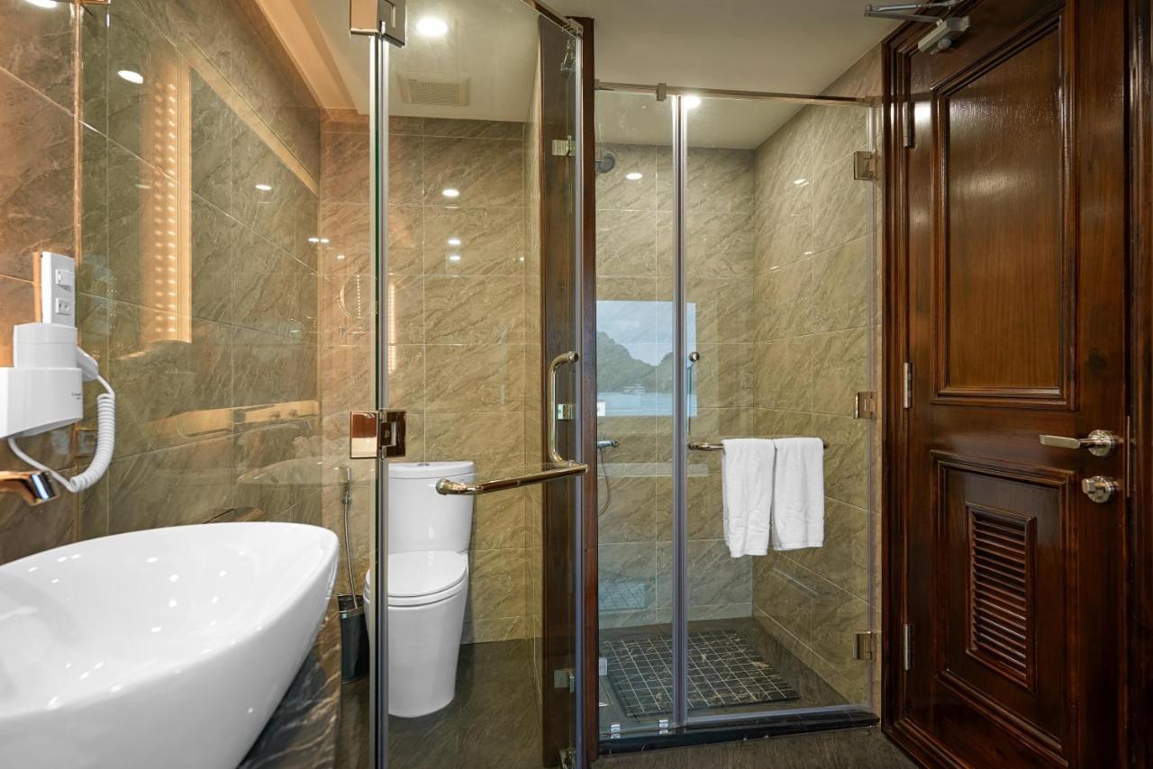 Du Thuyền Paradise Grand Vịnh Lan Hạ  Hạ Long