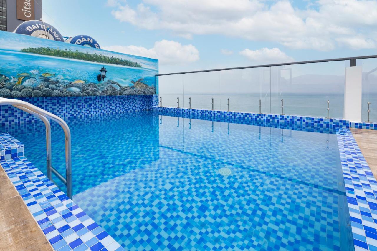 Hotel Azura Gold & 4*