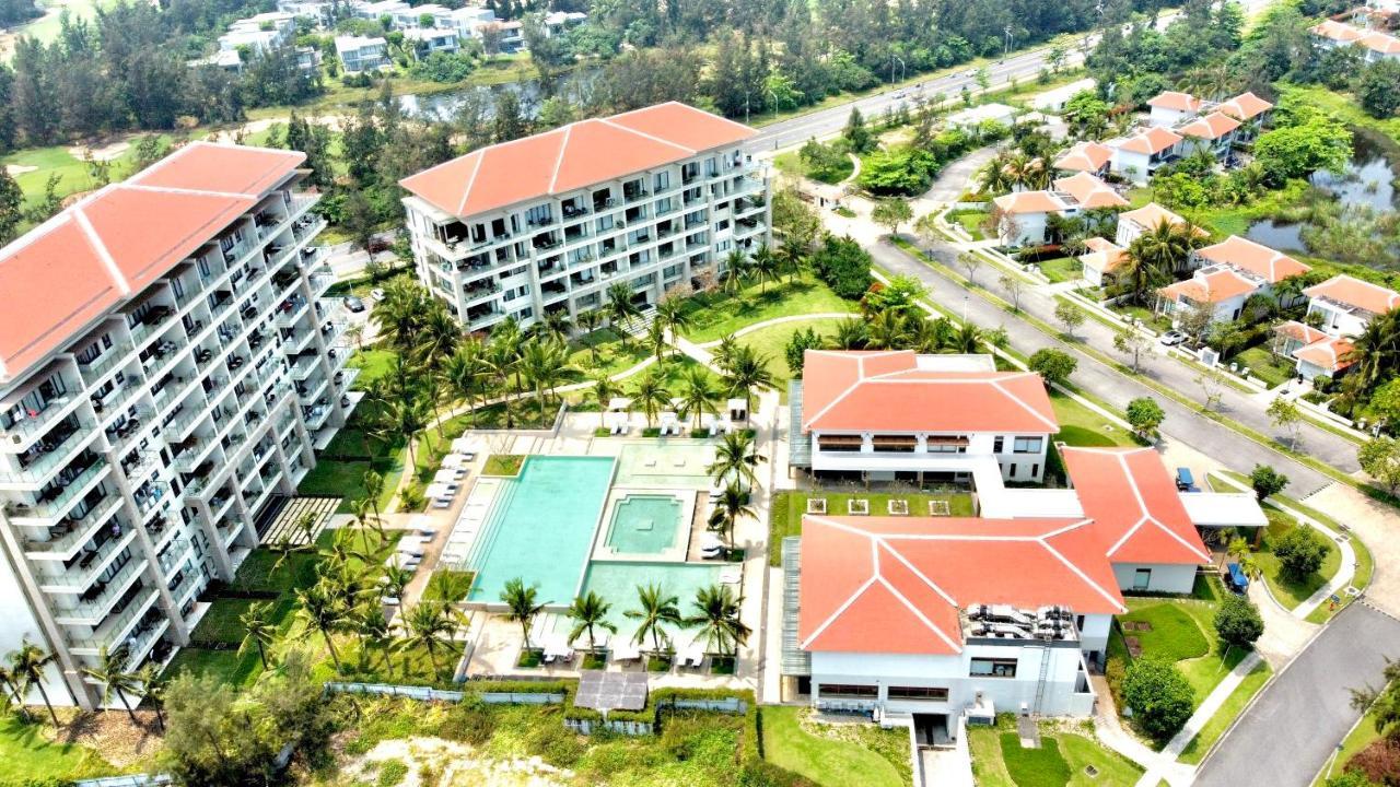Deluxe Ocean Along The Resort 5*