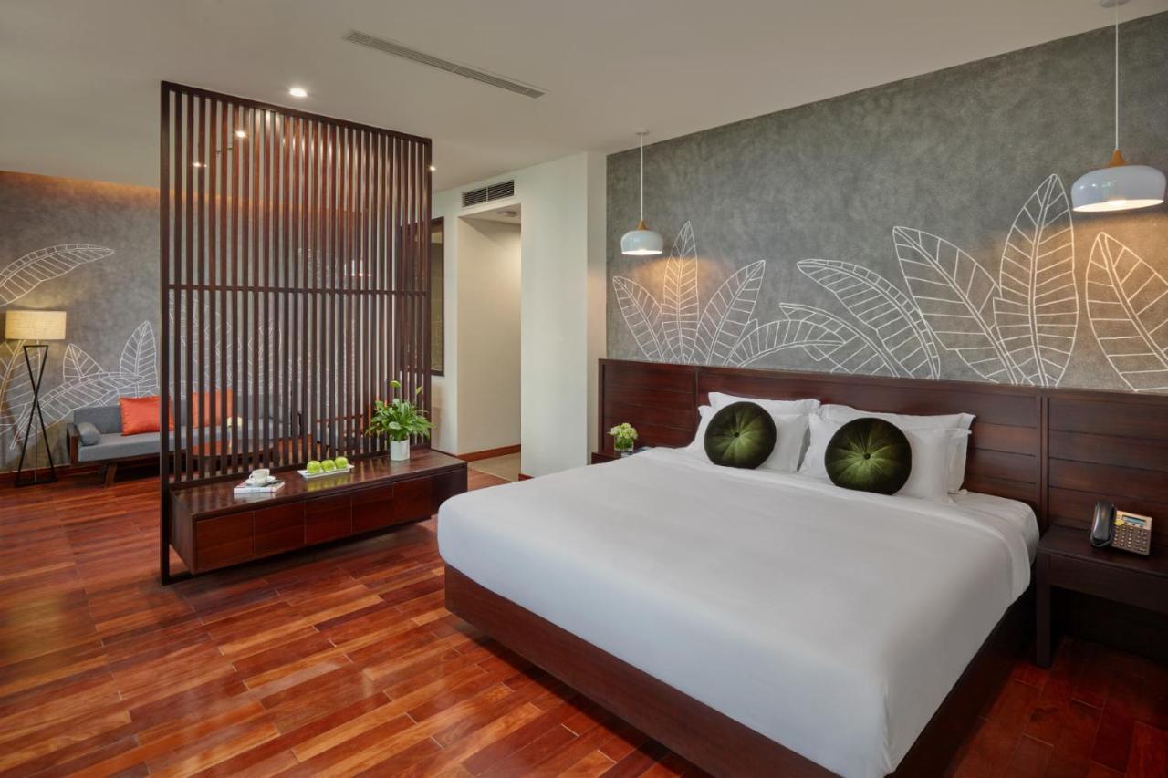 Wyndham Grand Vedana Hotel 5*